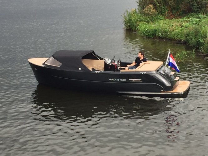 Primeur 710 tender DE GROOTSTE SLOEPENSHOWROOM VAN NEDERLAND — foto 8 van 16