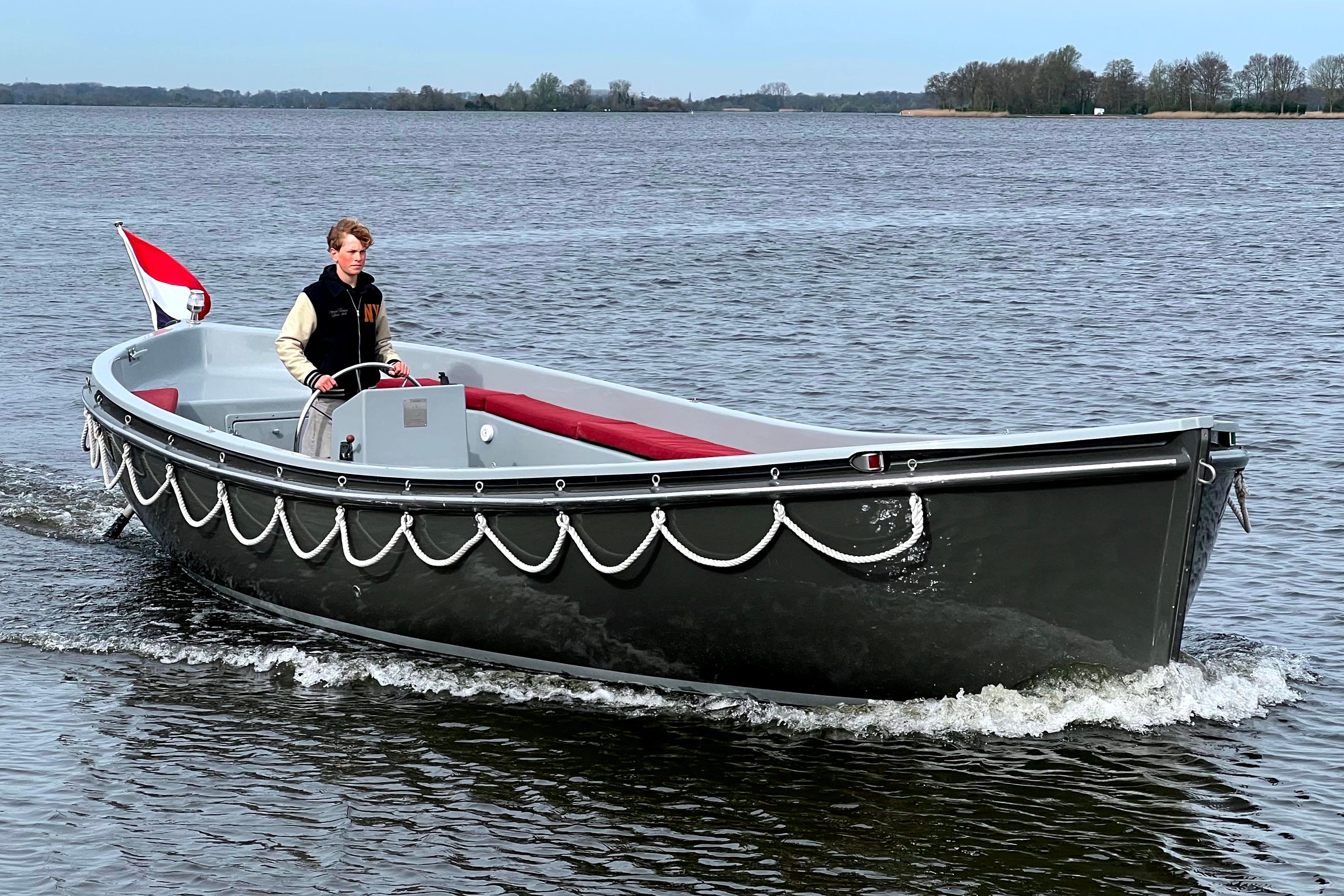 Seafury 730