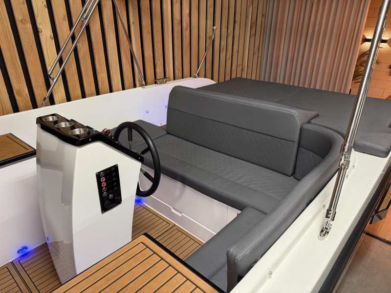 Clever 63 Deluxe 60pk Suzuki Nieuw — foto 8 van 12