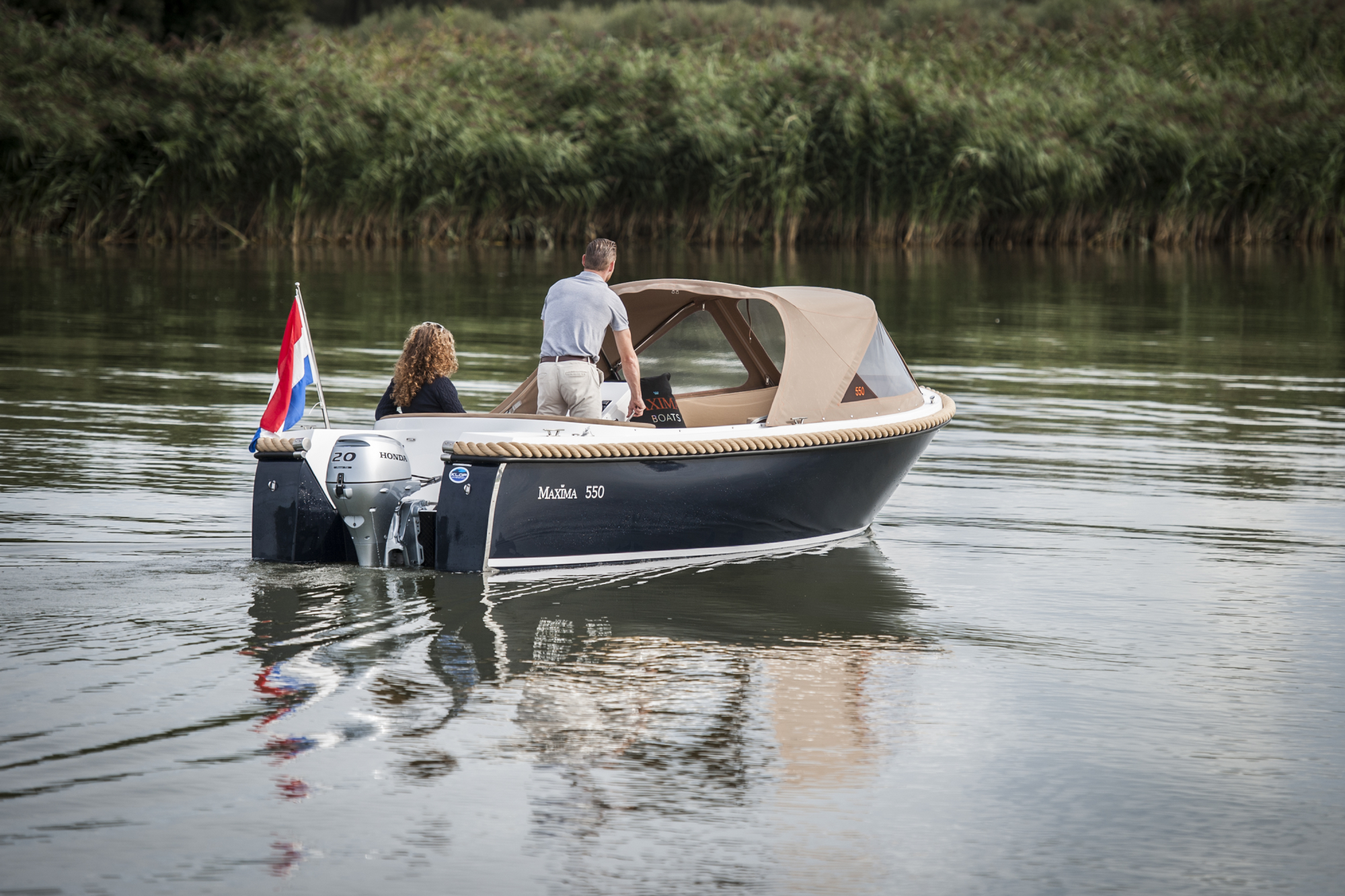 Maxima Boats 550