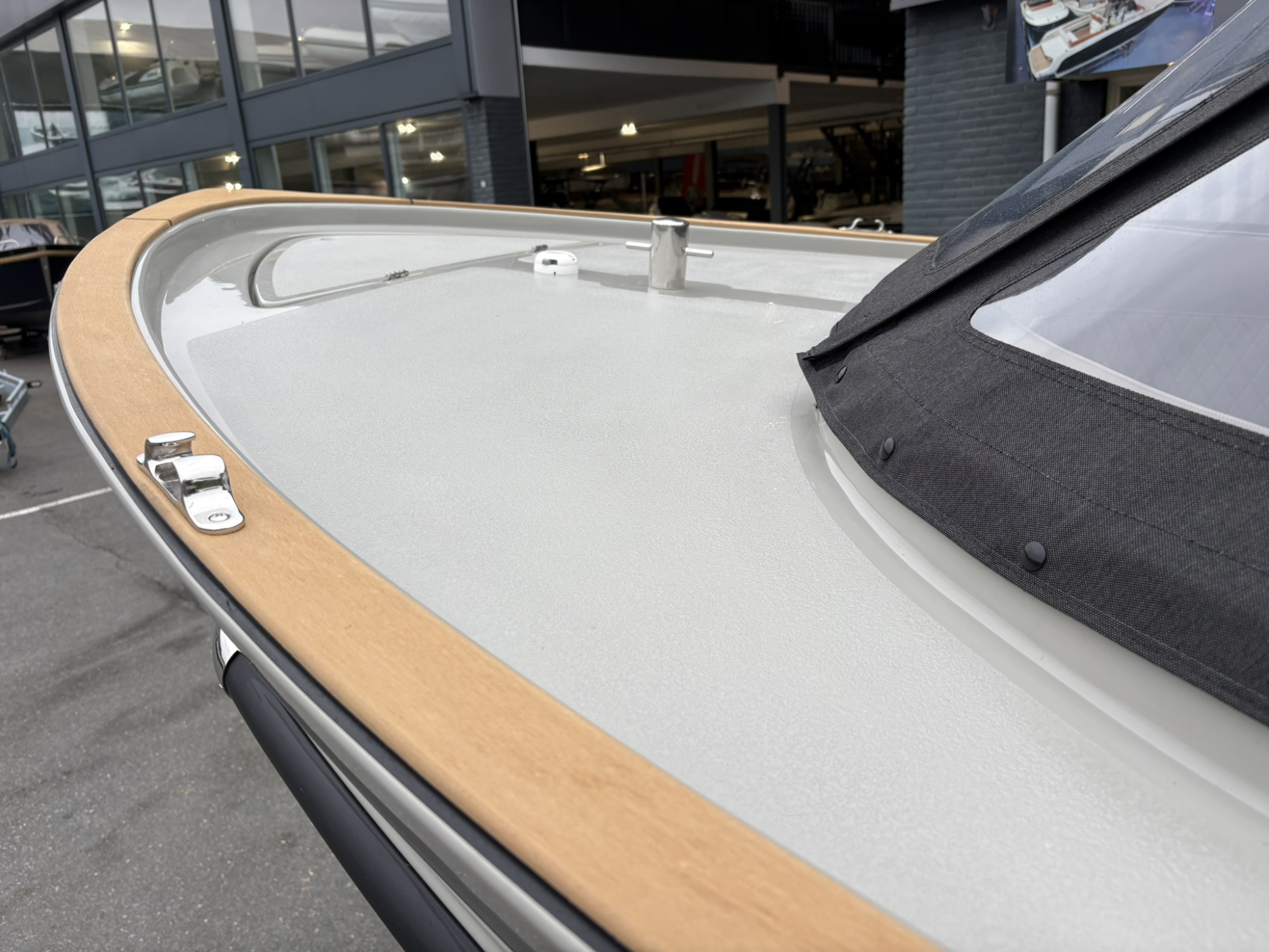Antaris Sixty7 met Vetus 42 pk in RAL 7030 op voorraad! — foto 13 van 14