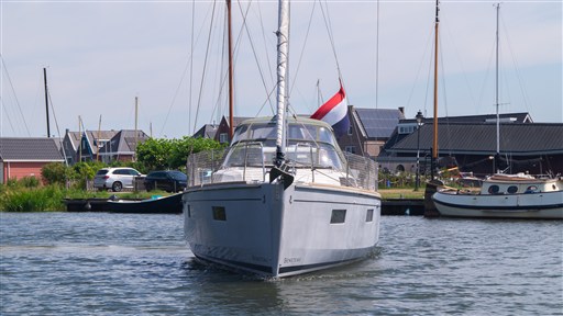 Beneteau Oceanis 38.1 (2018) — foto 3 van 12