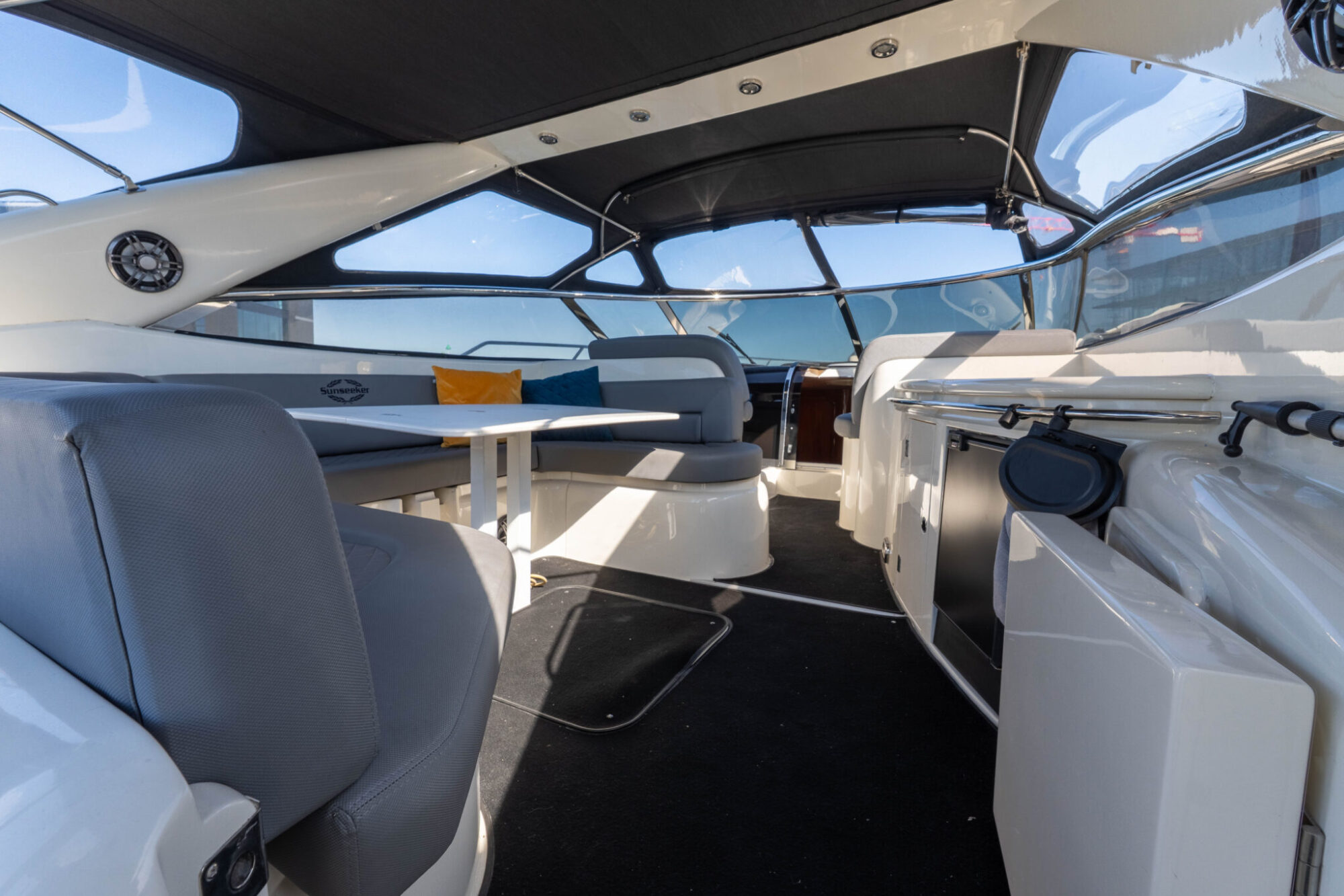 Sunseeker Camarque 47 Cabrio — foto 6 van 48