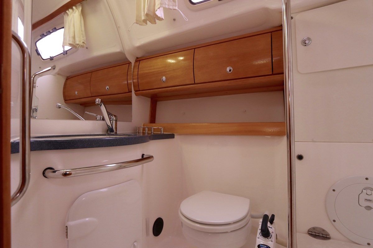 Bavaria 42-3 Cruiser — foto 34 van 86