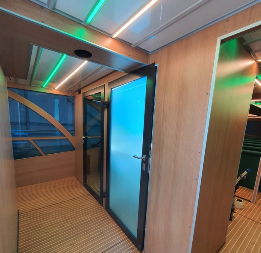 Houseboat Holiday Sun Deck 60 – Aluminium woonboot 19m - Foto 5