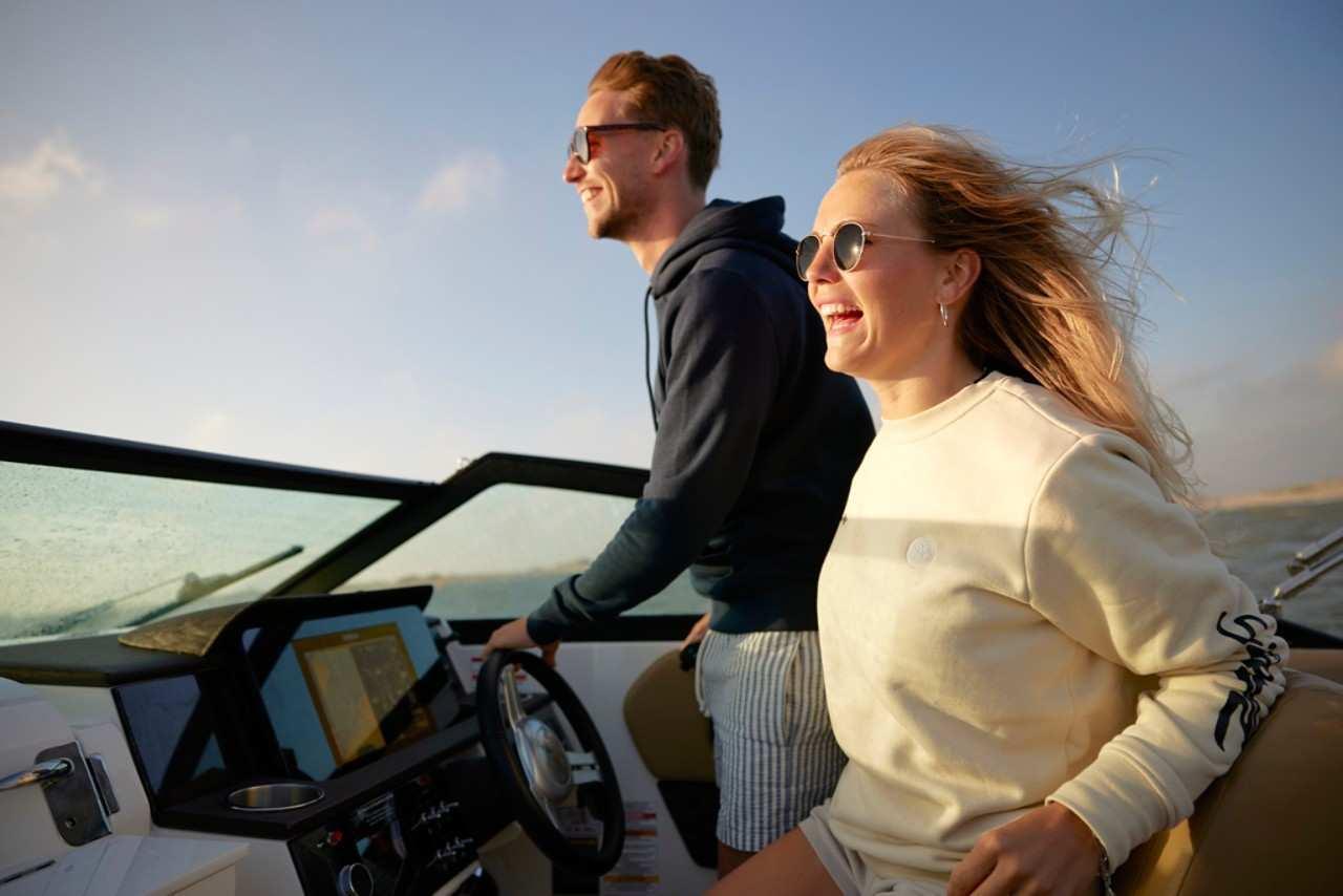 Sea Ray SDX 250 — foto 2 van 10