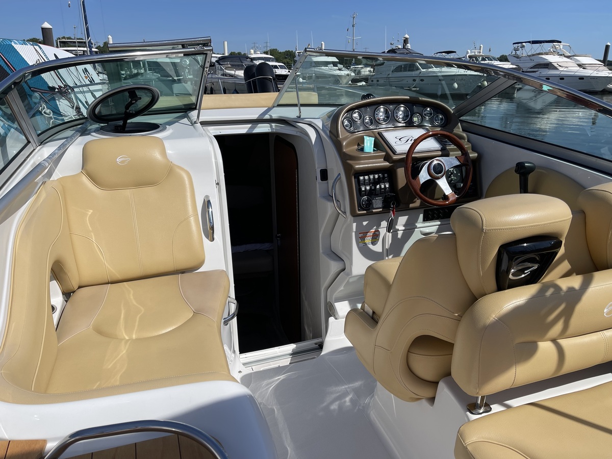 Crownline 280 CR — foto 12 van 37