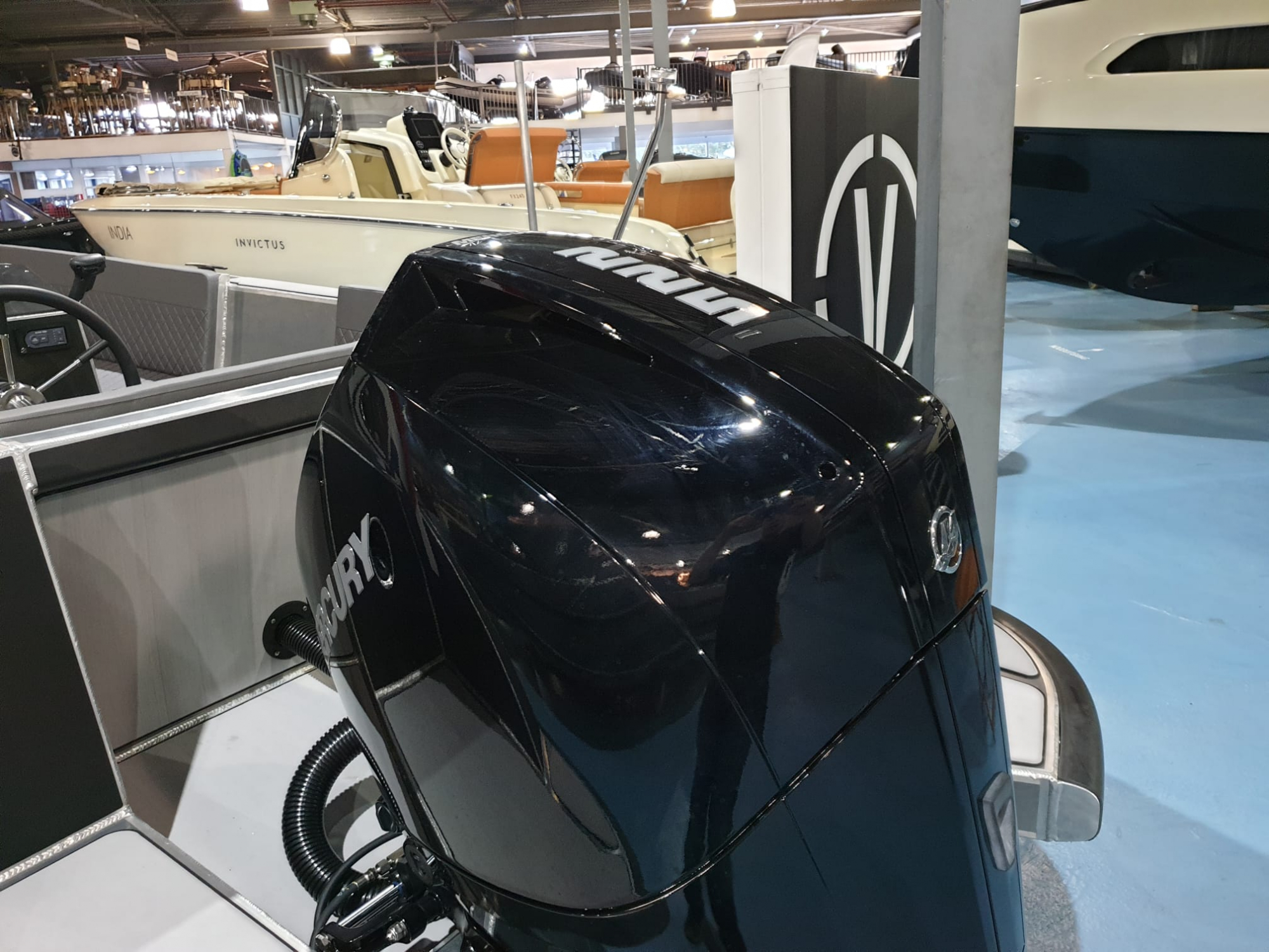 Van Vossen VanVossen Tender 650 sport R met Mercury 225 pk V6! — foto 12 van 12