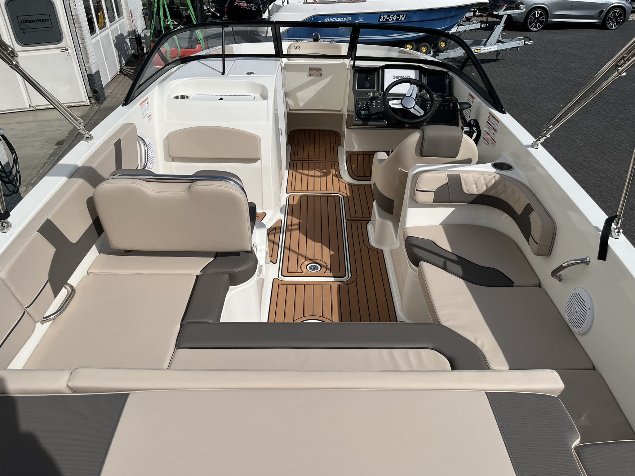 Bayliner VR6 Bowrider — foto 11 van 31