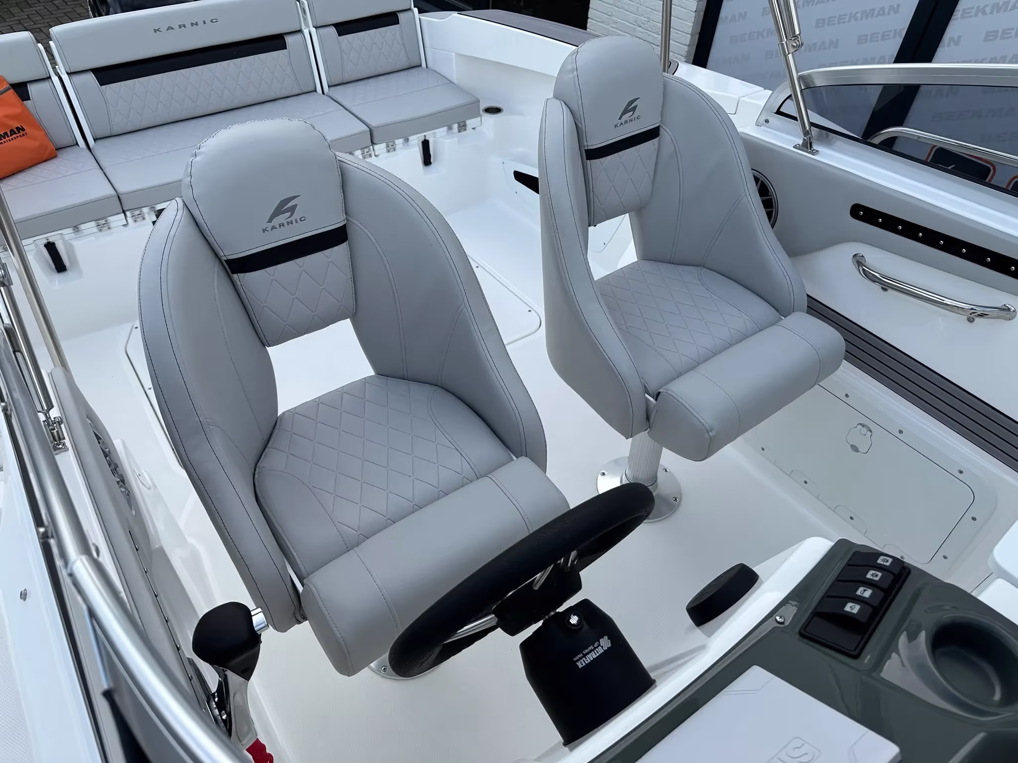 Karnic SL640 Walkaround — foto 10 van 25