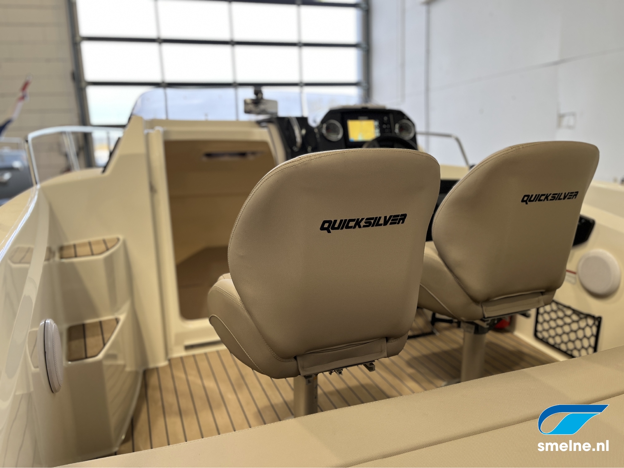 Quicksilver ACTIV 555 CABIN — foto 4 van 29