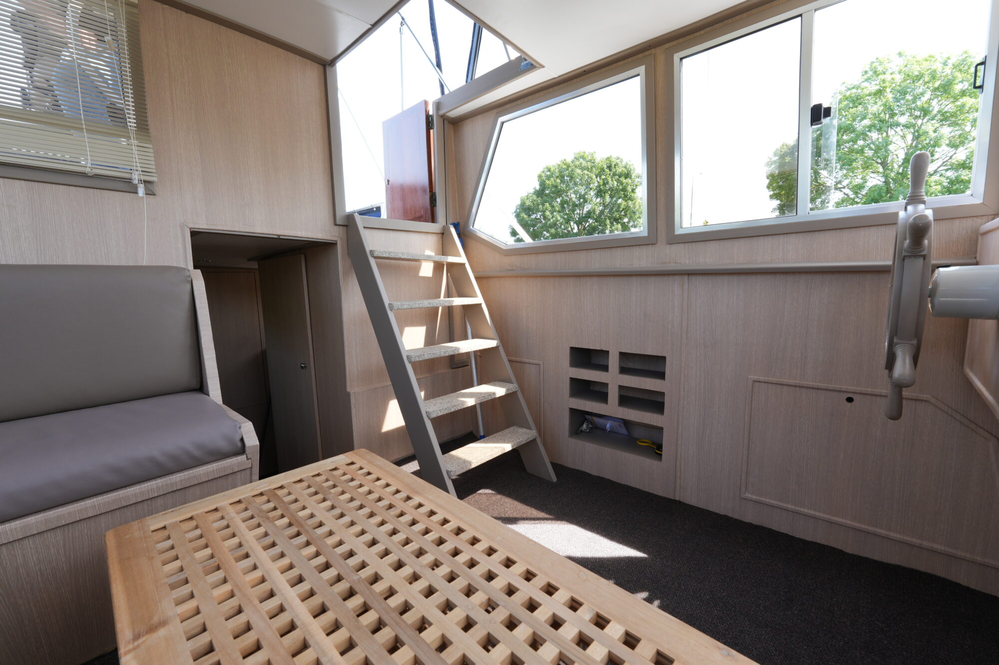Vechtkruiser 10.50 AK Cabrio — foto 17 van 40