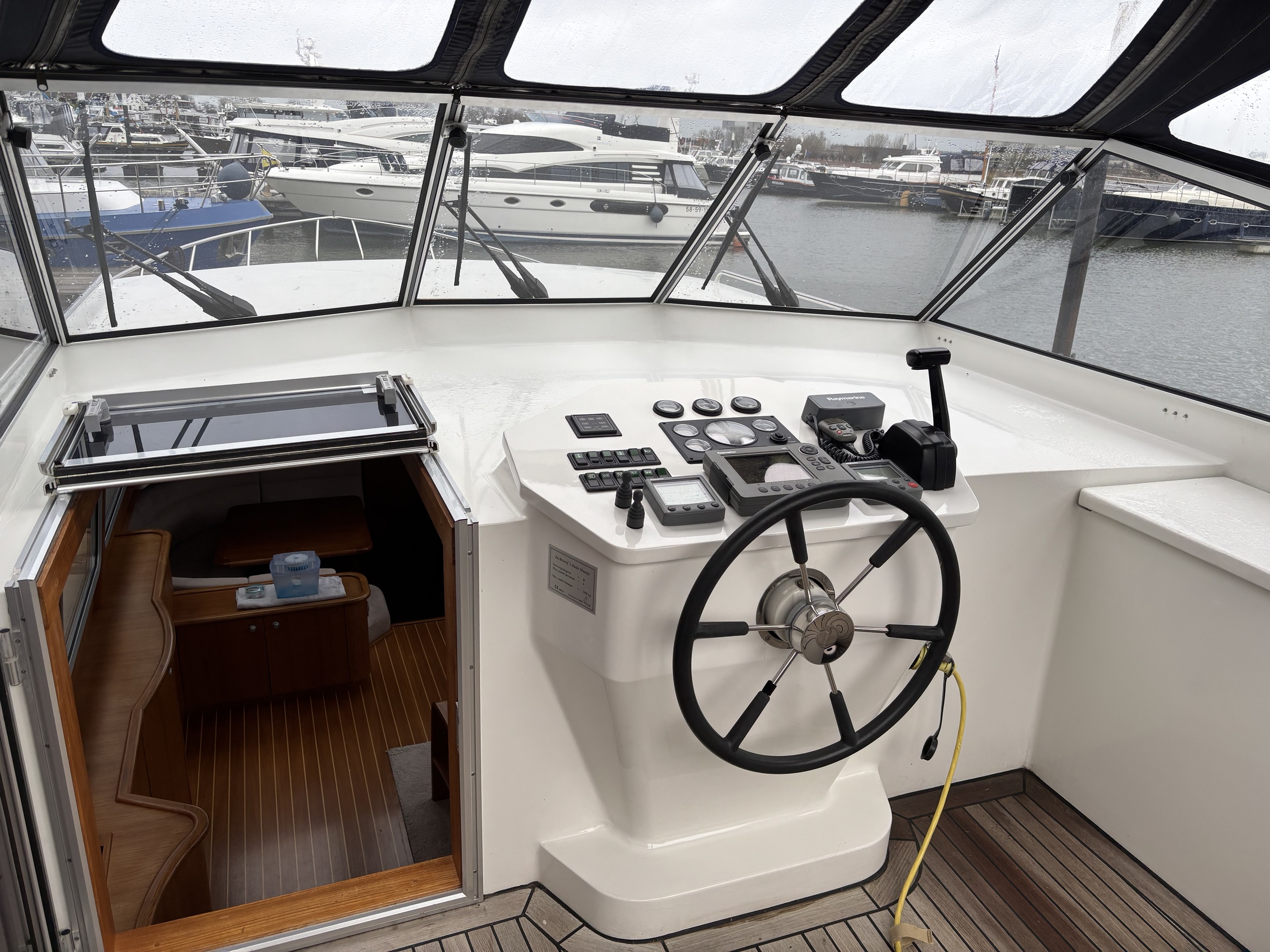 Explorer 45 — foto 7 van 29
