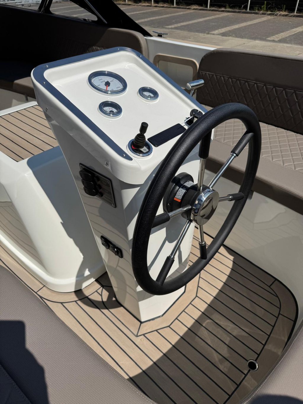Antaris Fifty5 met Vetus 27pk — foto 10 van 18