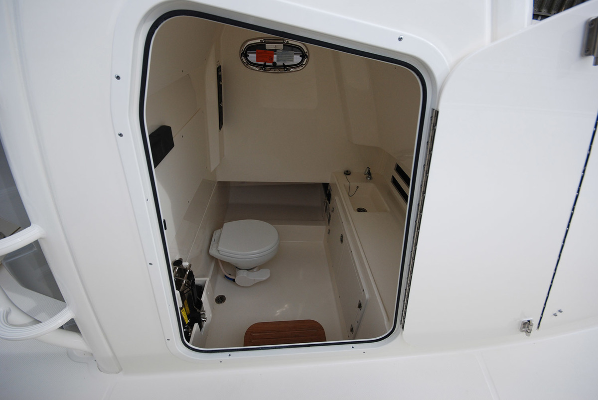 Boston Whaler 330 Outrage — foto 19 van 40