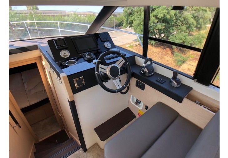 Prestige 420 — foto 2 van 2