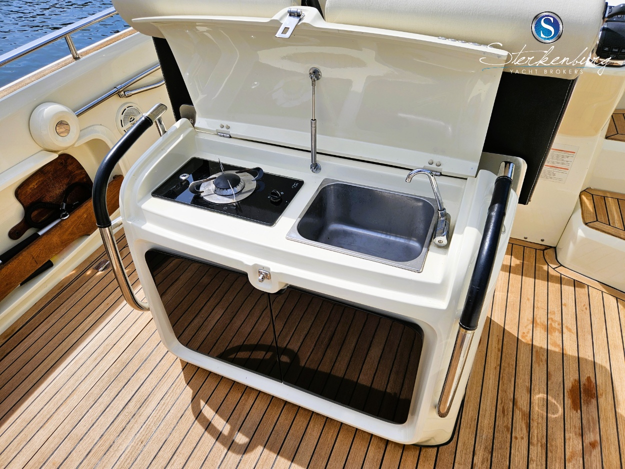 Invictus 280 GT — foto 24 van 42