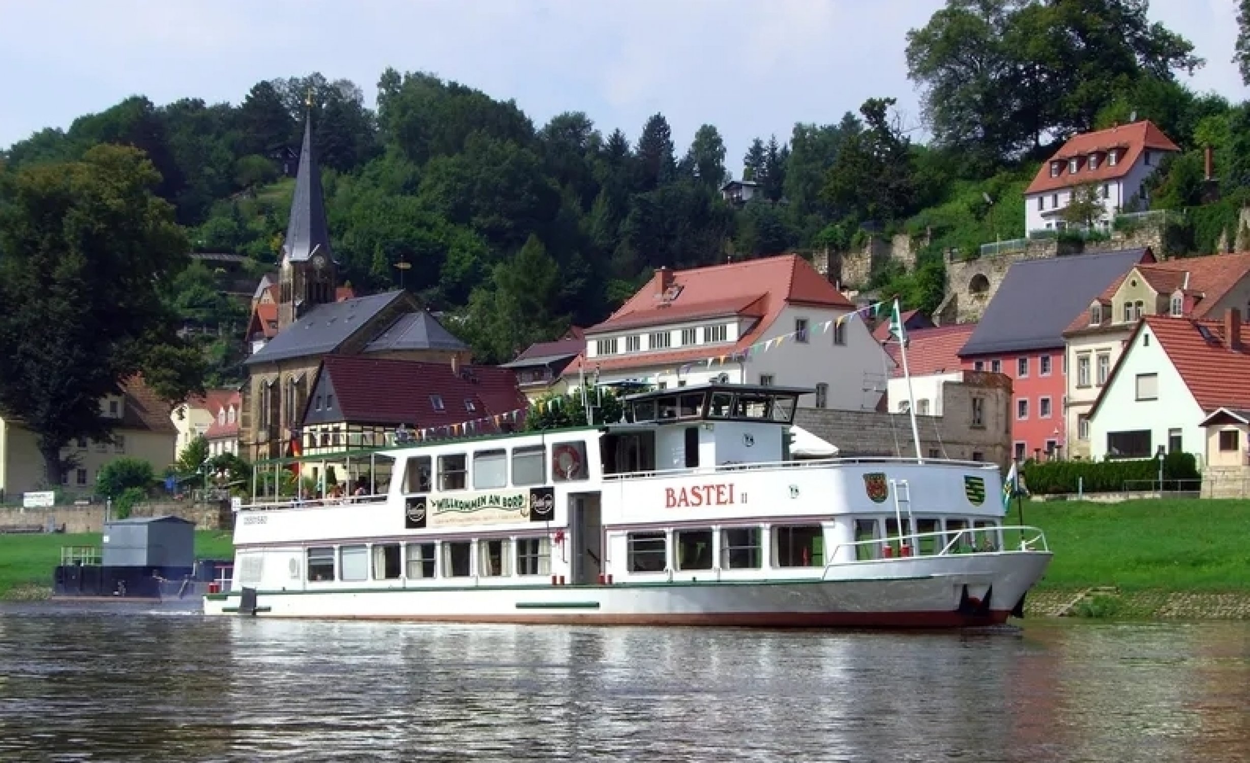 Inland Dagpassagiersschip / Partyboot - Beroepsschip - Staal - 1983