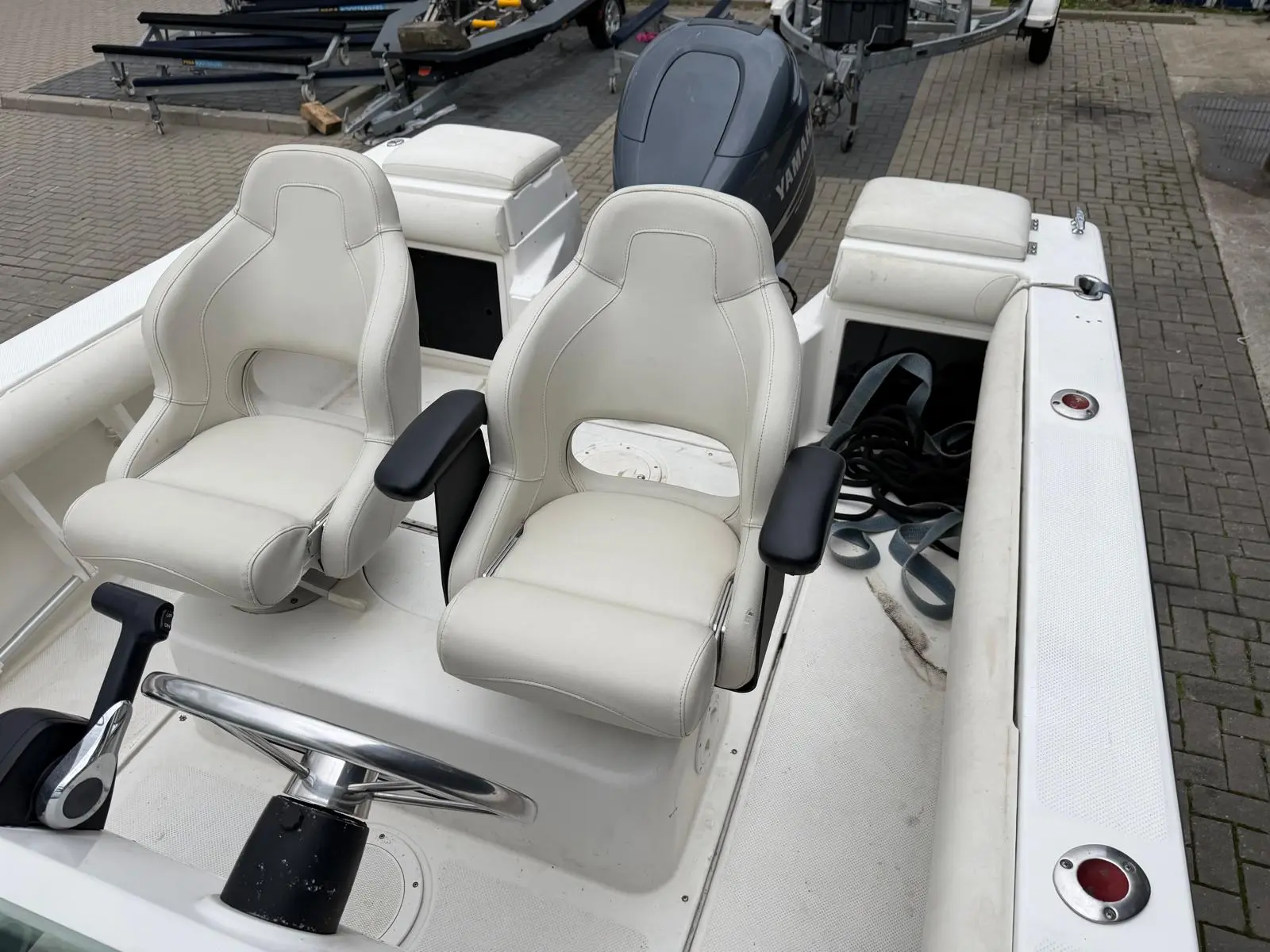 Robalo 2120 Center Console — foto 16 van 17