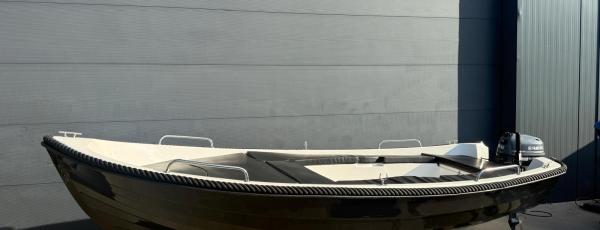 Sloep met Yamaha 6 PK 4 — foto 1 van 7