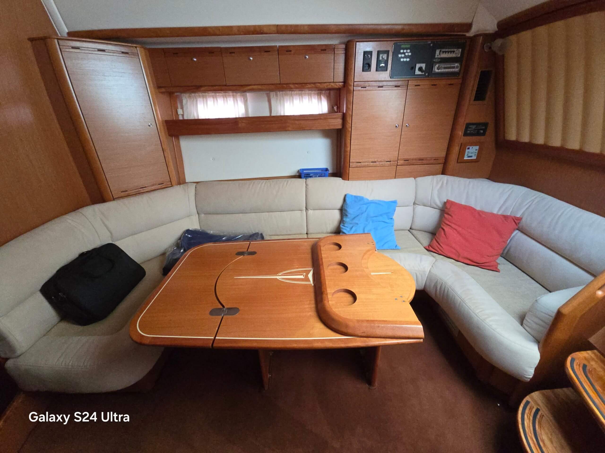 Bavaria 42 Sport HT - BluYachting — foto 6 van 12
