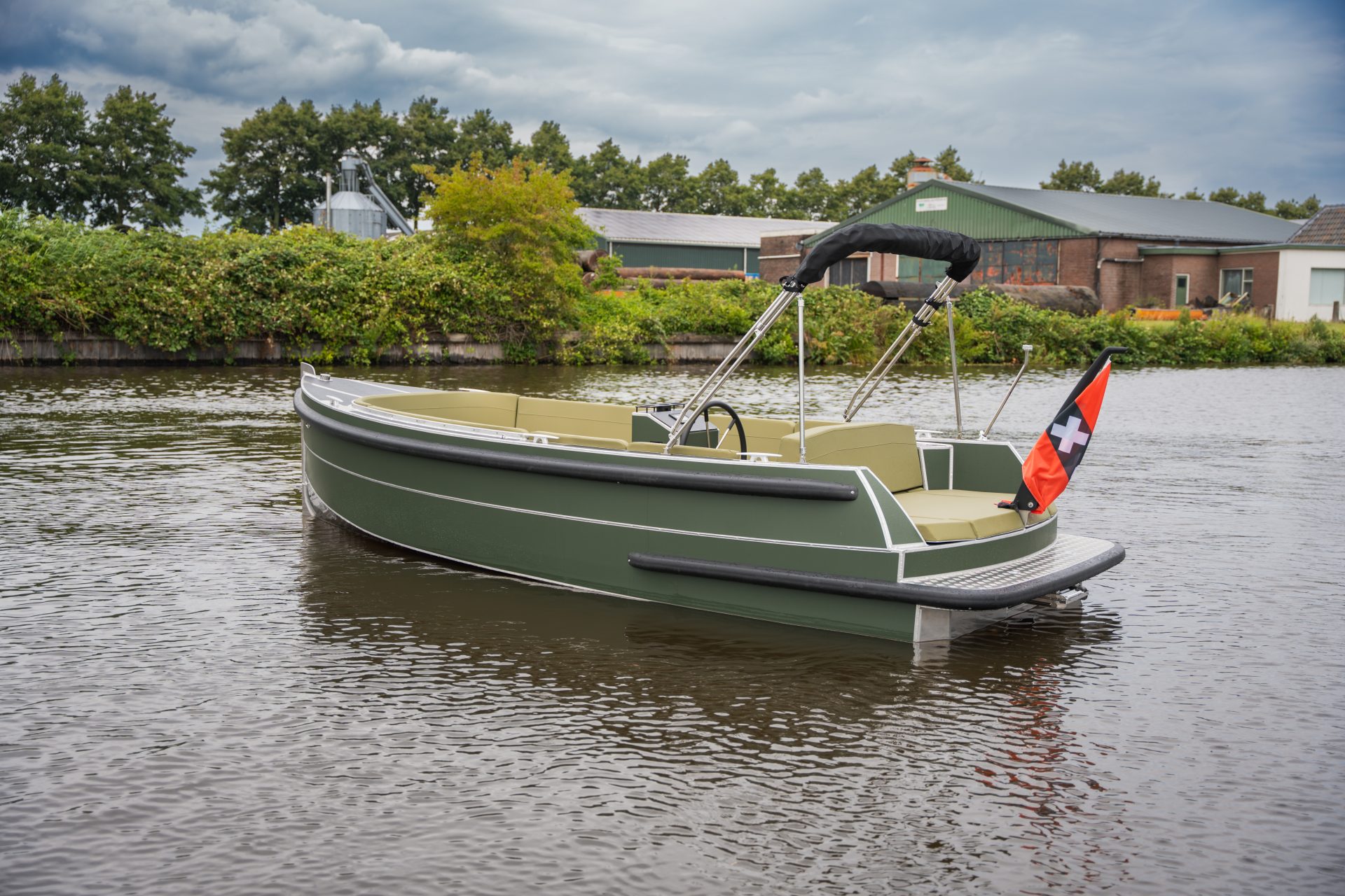 Van VossenVanVossen E-SloepTender 595