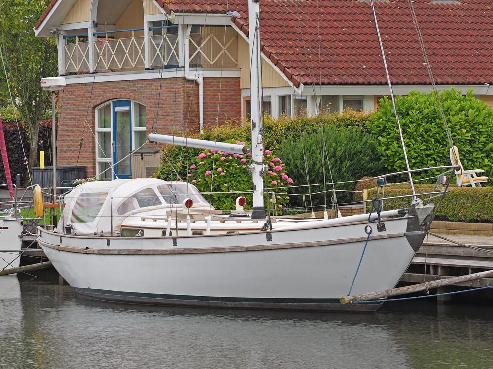 Jachtwerf Frans Maas N.V., Breskens (romp) en Amsterdamsche Scheepswerf G. de Vr Breeon 36 — foto 2 van 11