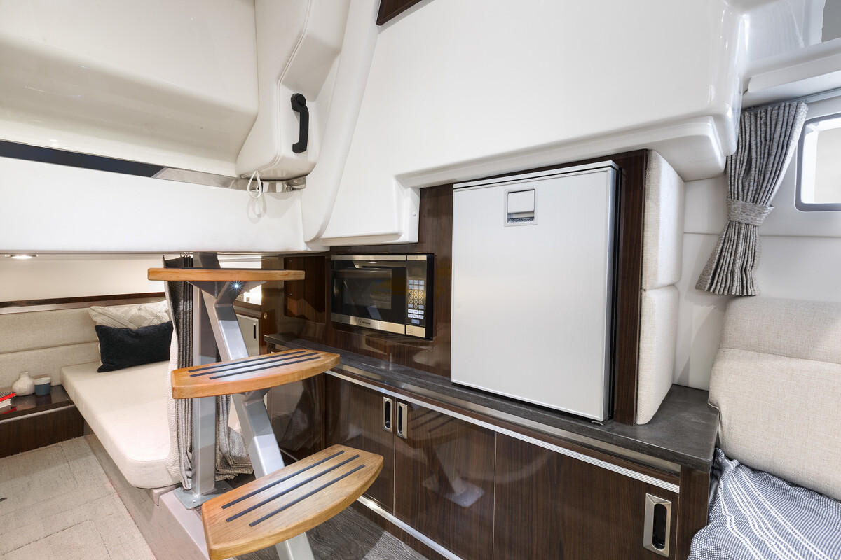 Sea Ray Sundancer 320 OB — foto 20 van 24