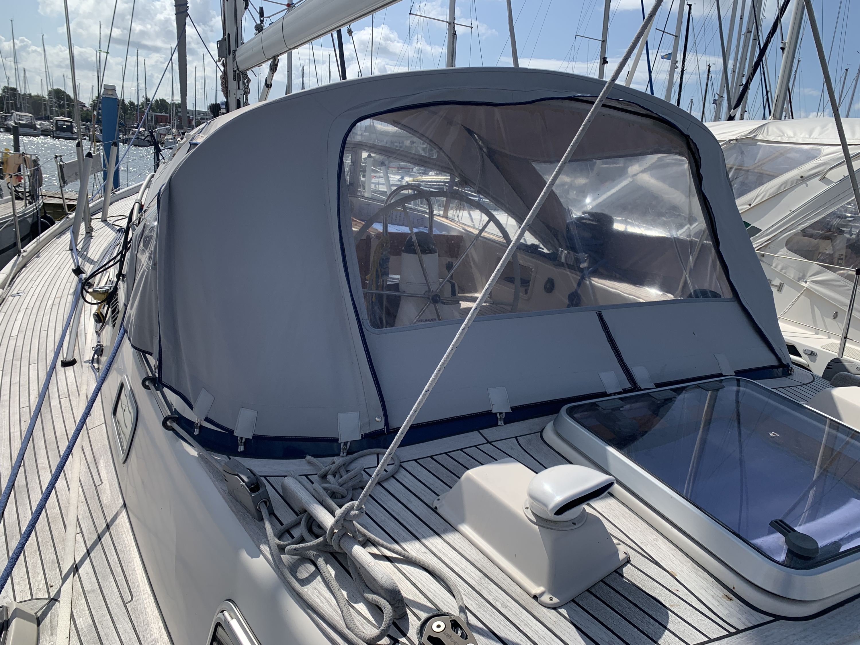 Hallberg-Rassy 42 — foto 12 van 77