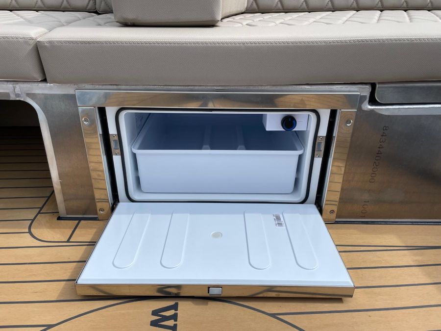 VanVossen 700 cabine sloep vaarklaar Suzuki 100pk — foto 15 van 23