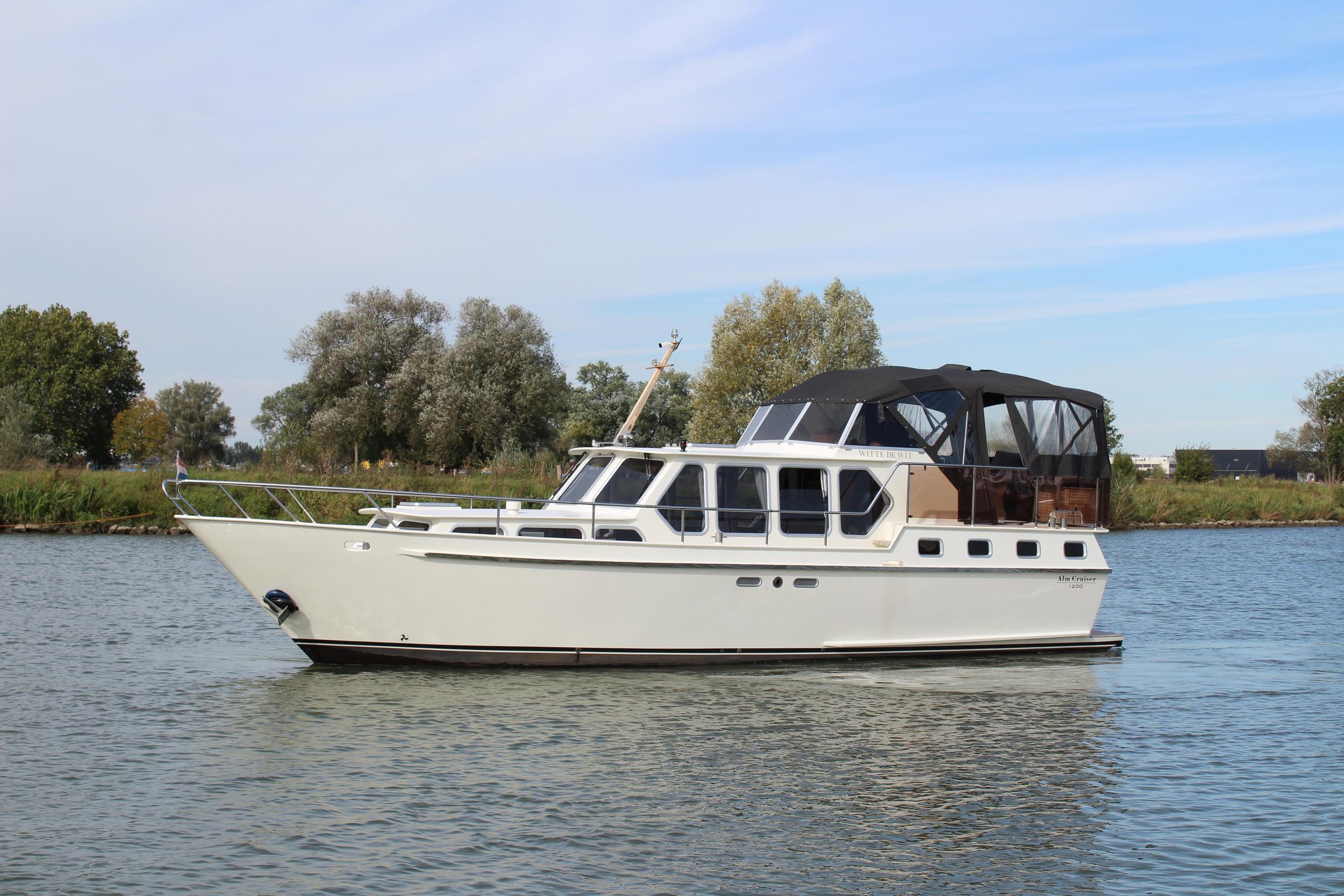 Alm Kruiser 12.50 AK — foto 2 van 28