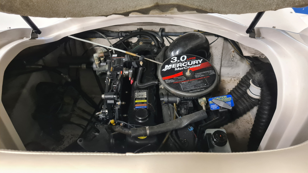 Starcraft C-star 1700 3.0 Mercruiser en trailer — foto 15 van 16