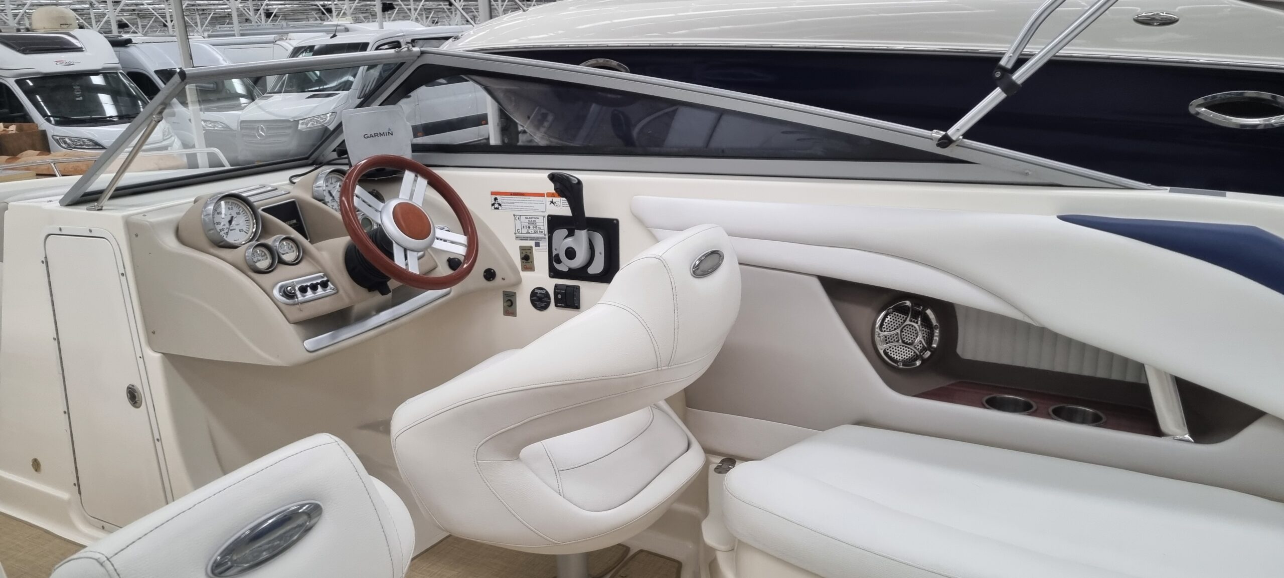 Glastron 255 — foto 7 van 11