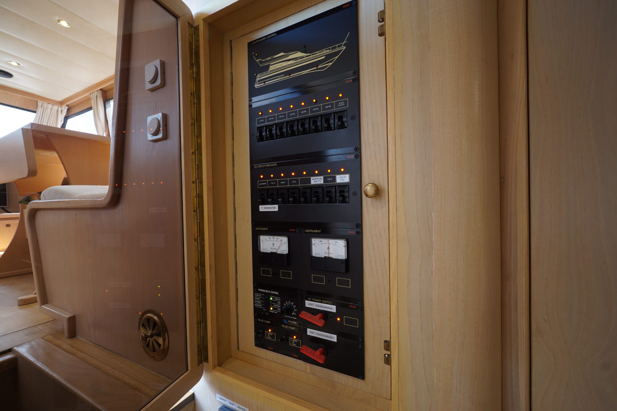 ValkkruiserSuper Falcon 49 Cabrio