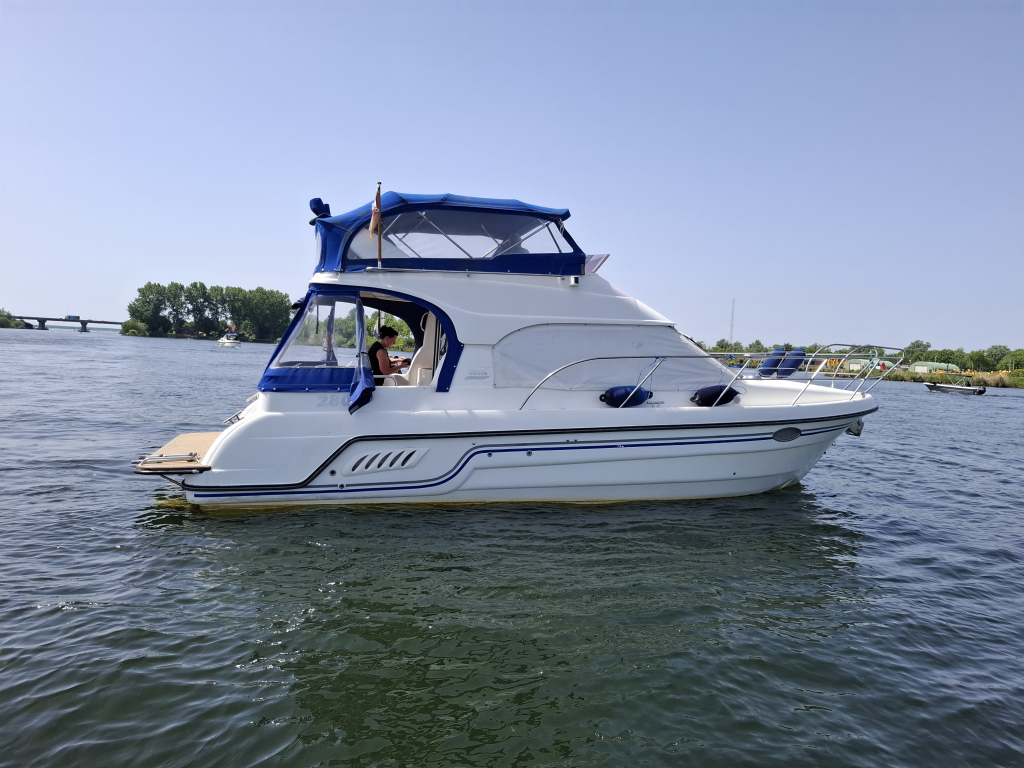 Sportcruiser Galeon Flybridge 280 — foto 22 van 22