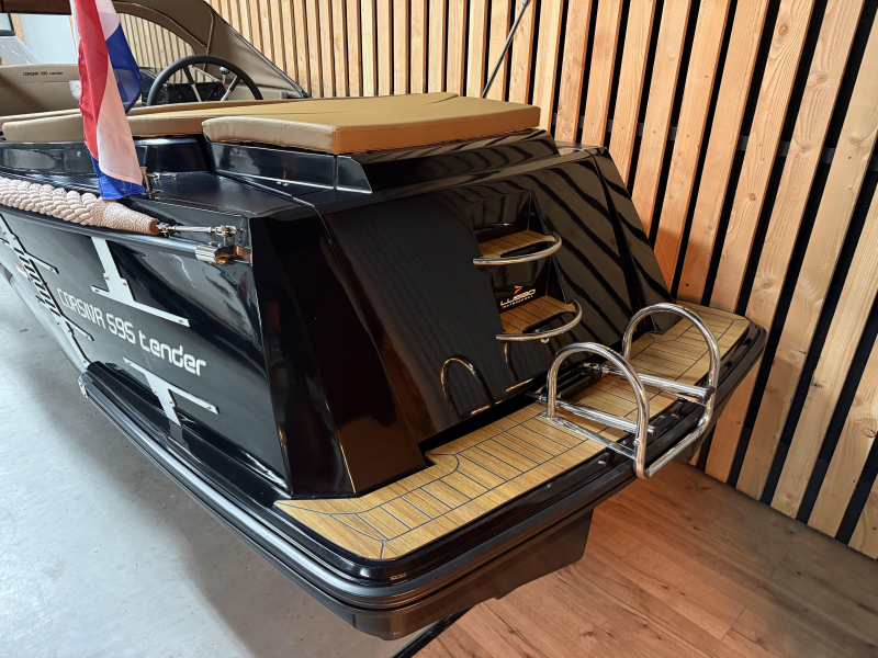 Corsiva 595 Tender Exclusive 30pk Suzuki — foto 7 van 12