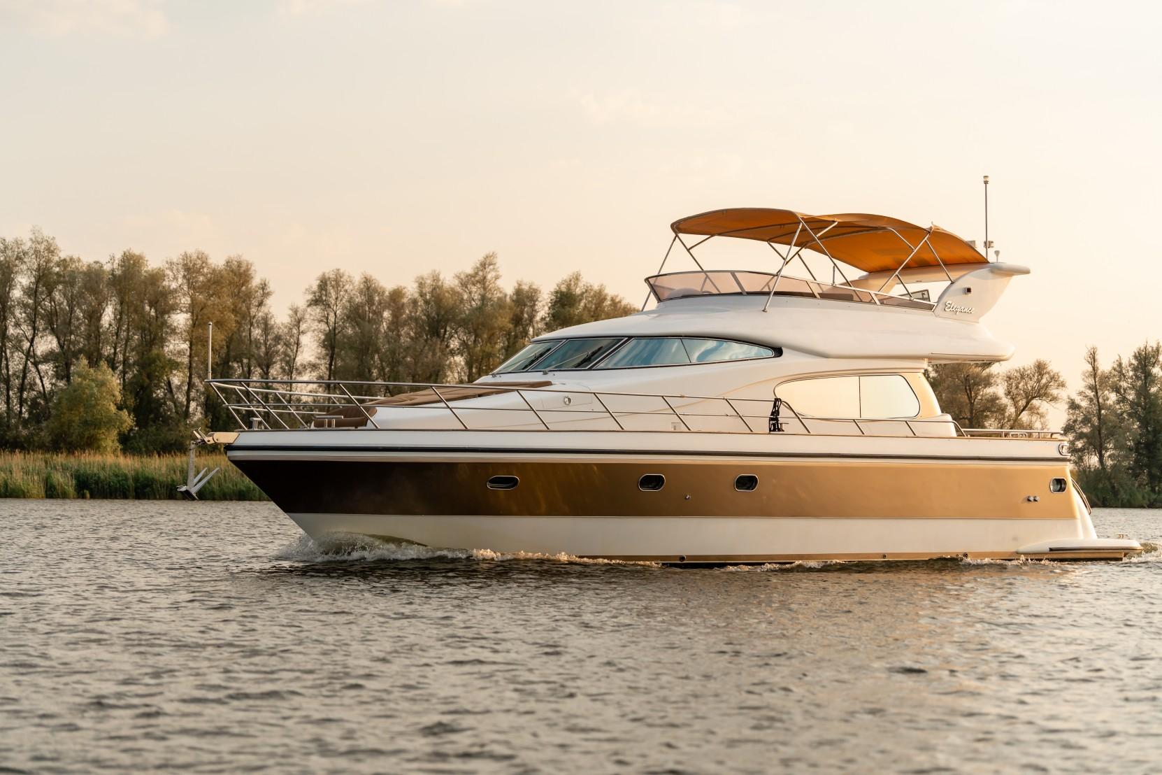 Elegance 54 — foto 65 van 75