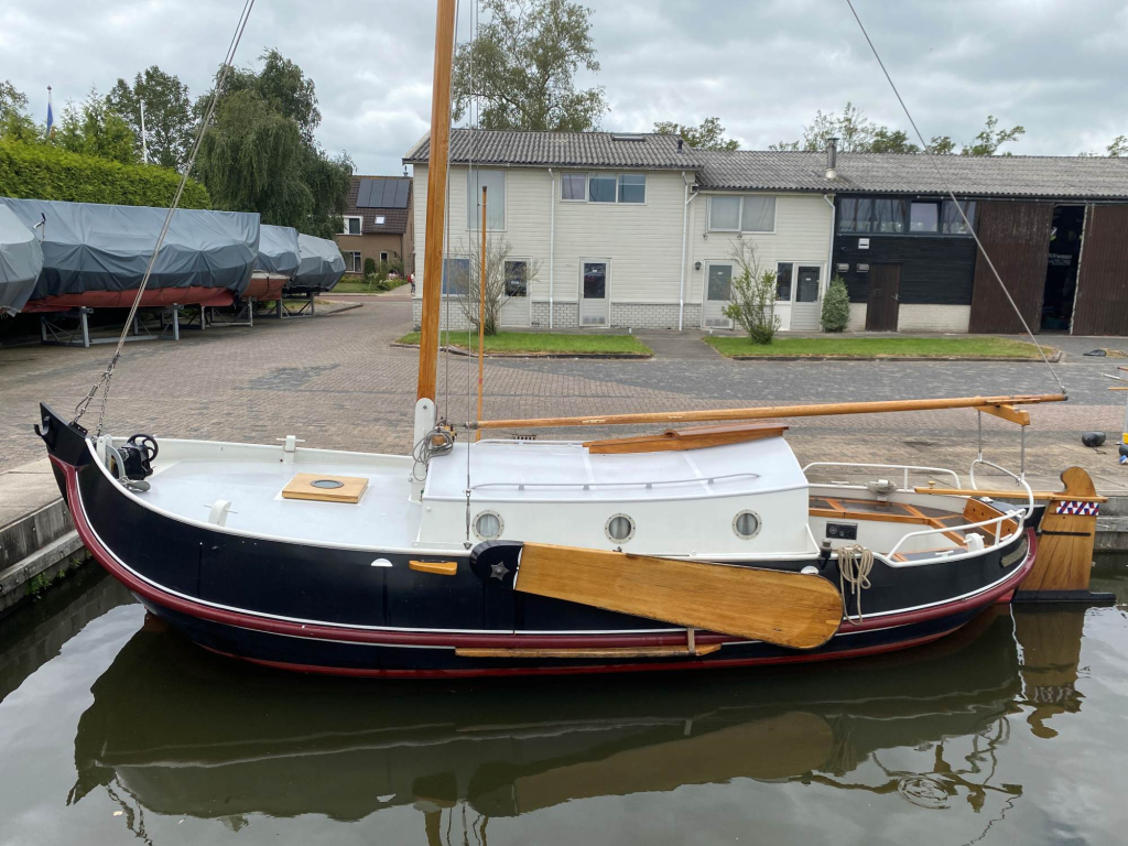 Zwarte Zwaan Vollenhovense Bol 8.50m. — foto 2 van 13