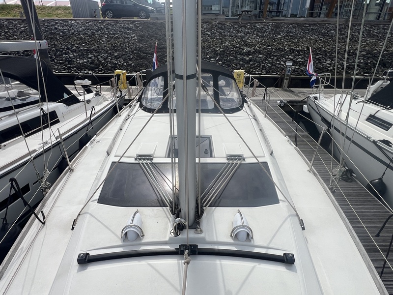 Dufour 360 GL — foto 31 van 46