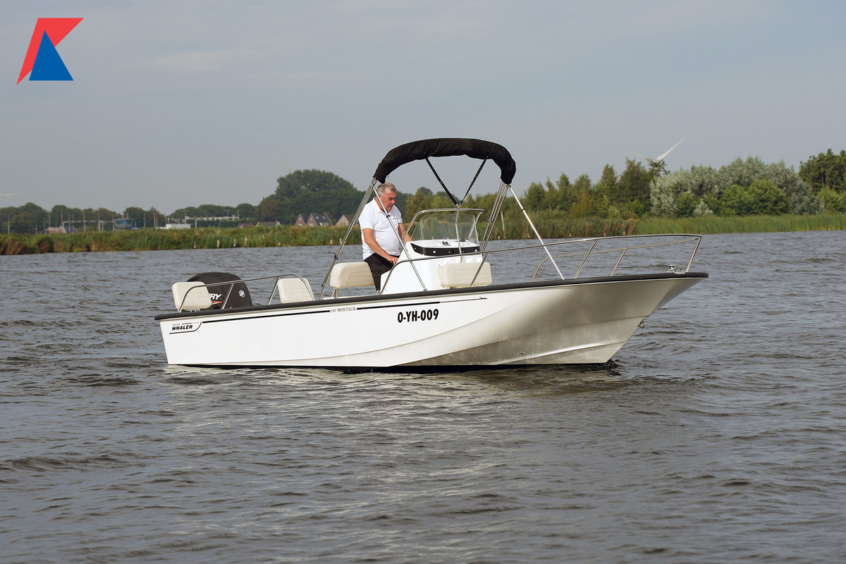 Boston Whaler 190 Montauk — foto 1 van 40