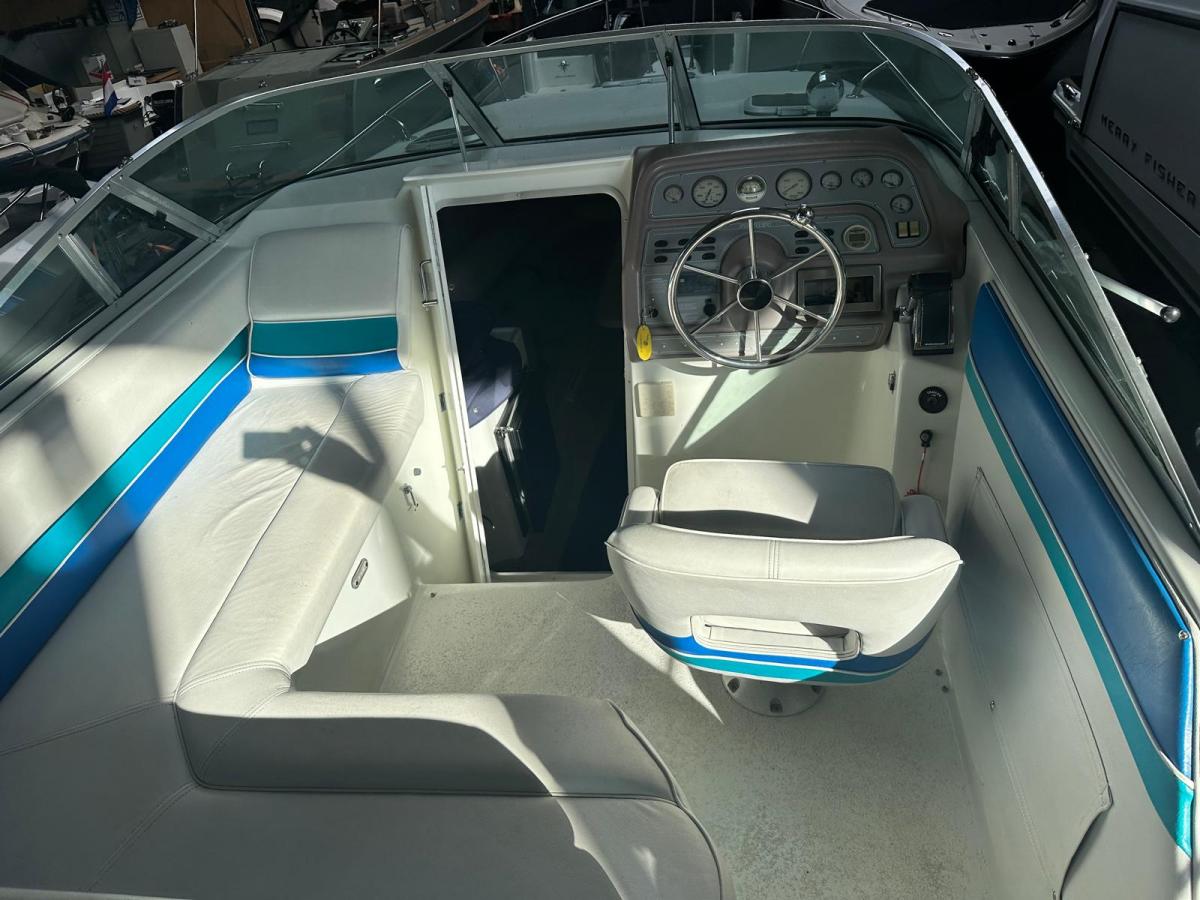 Rinker 260 FIESTA FEE — foto 10 van 17