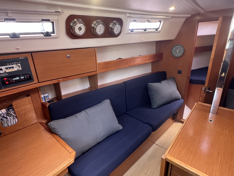Bavaria Cruiser 32 — foto 9 van 32