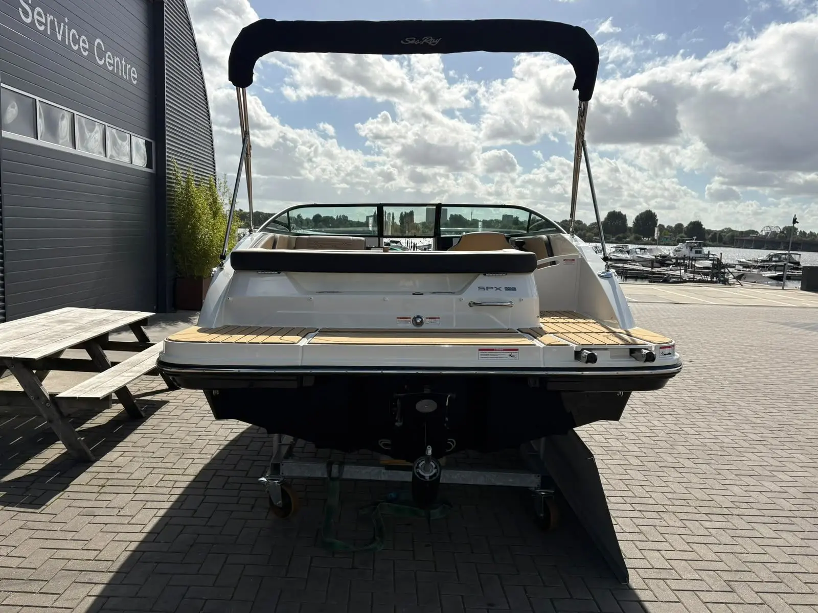 Sea Ray SPX 190 (2027) — foto 5 van 39