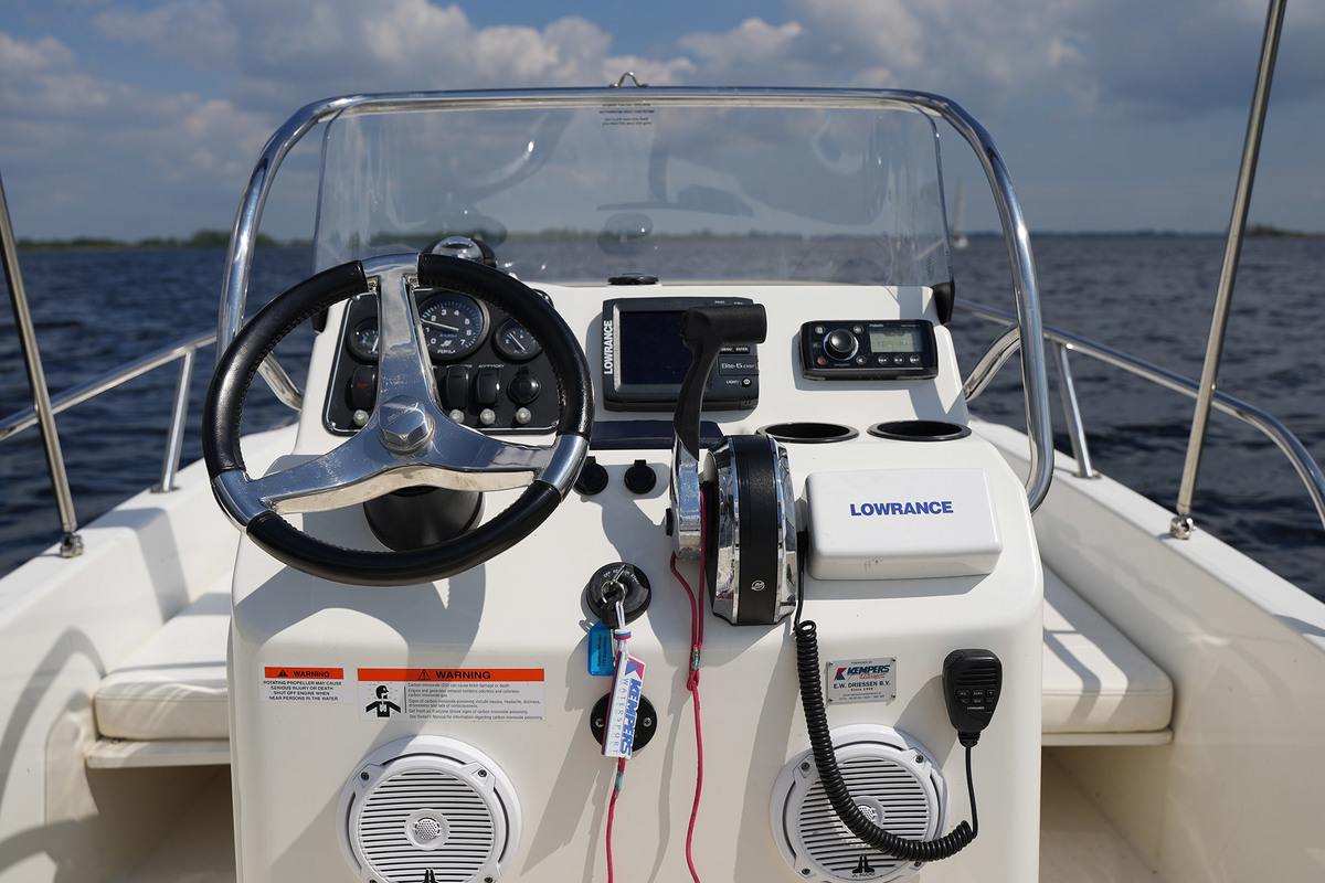 Boston Whaler 170 Dauntless — foto 14 van 36