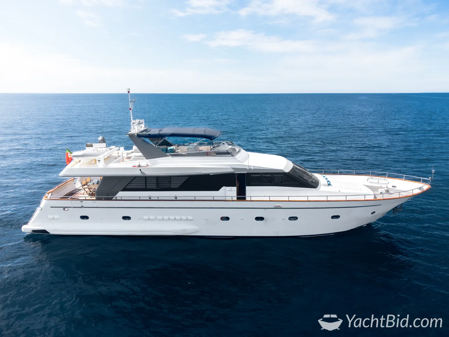 Falcon 82 — foto 1 van 12