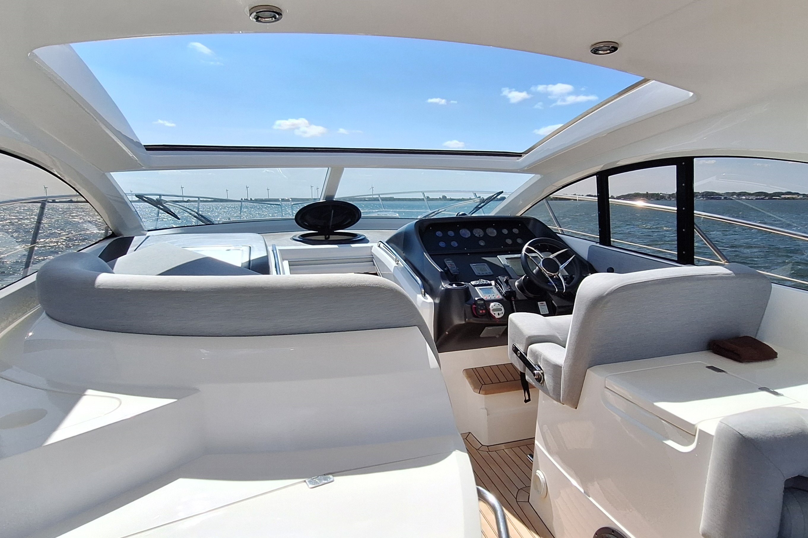 Sunseeker Portofino 47 — foto 36 van 92