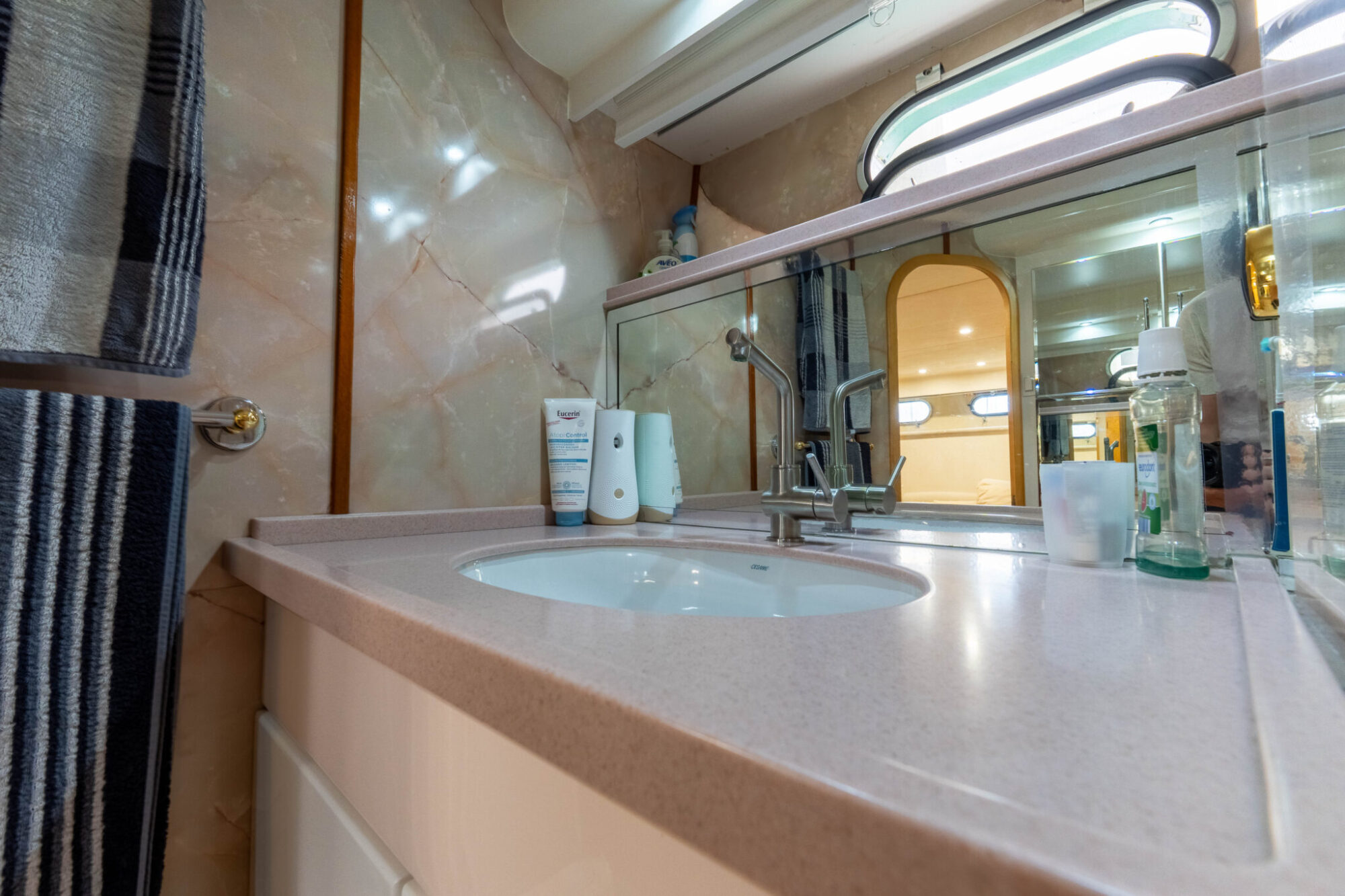 Fairline Squadron 62/65 — foto 66 van 135