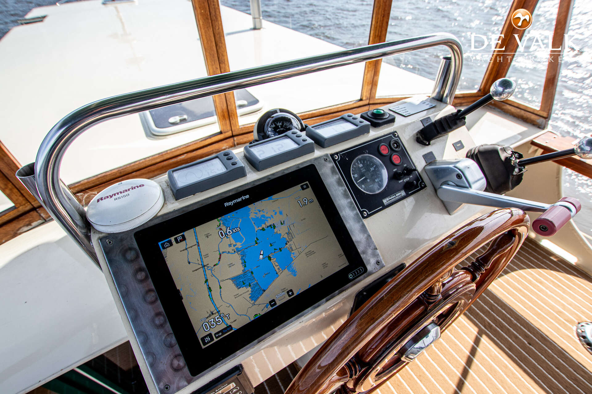 Luxe motor 20 m — foto 15 van 38