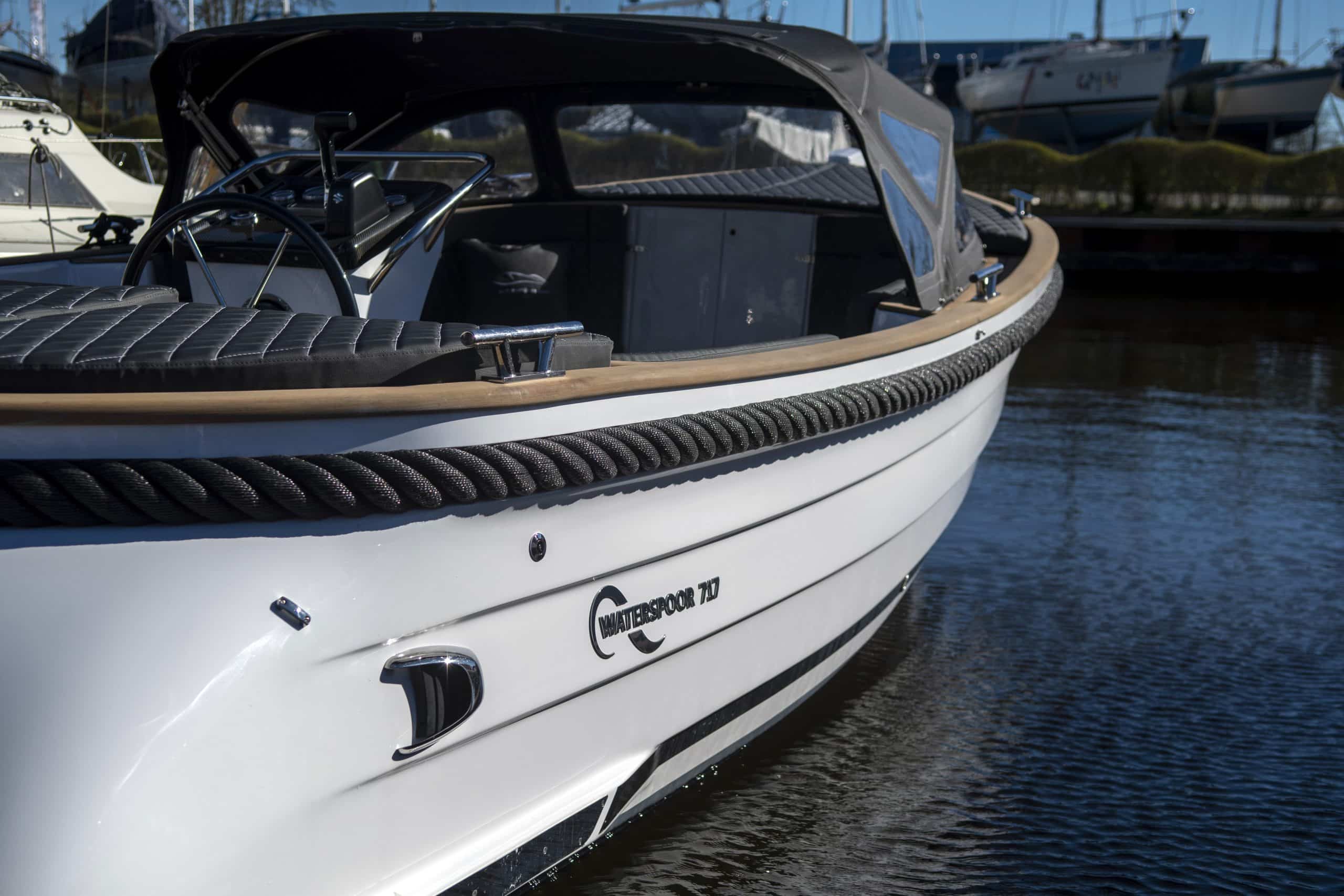 Waterspoor 717 Outboard — foto 6 van 18