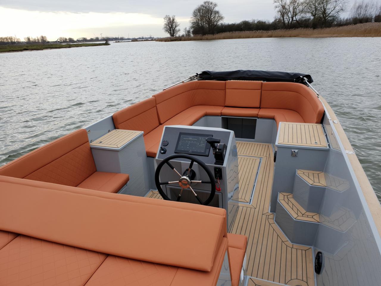 Maxima 840 Tender — foto 11 van 11